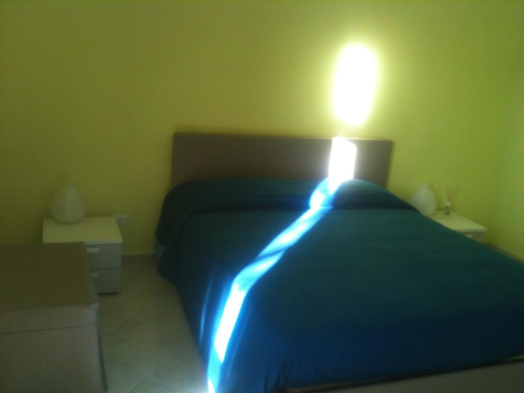 Bed And Breakfast Fly Бари Номер фото